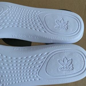 Yeezy Boost 350 V2 Sesame